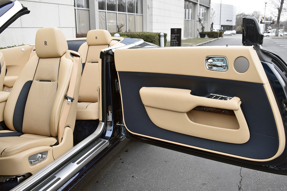 2018 Rolls-Royce Dawn Image 4