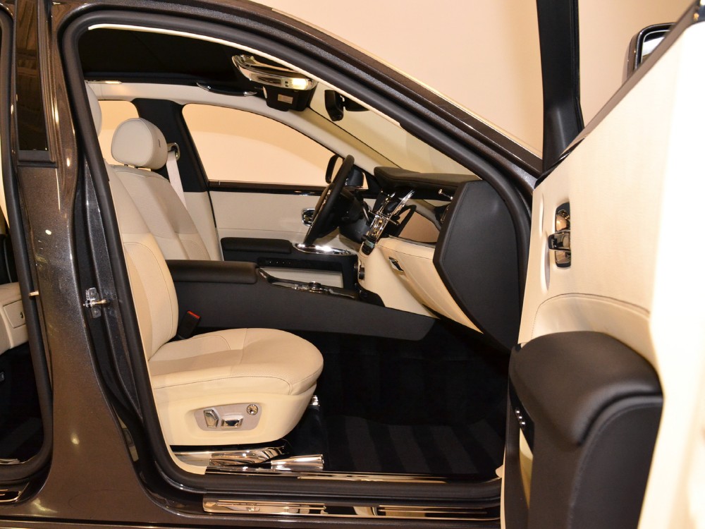 2012 Rolls-Royce Ghost Image 17