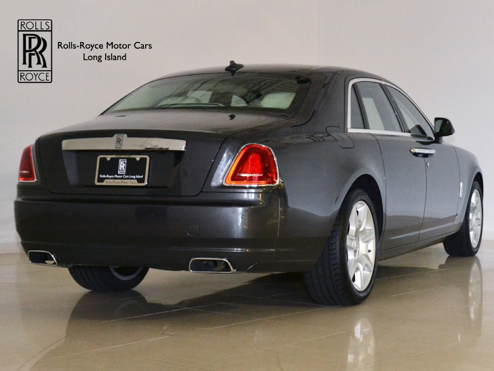 2012 Rolls-Royce Ghost Image 2