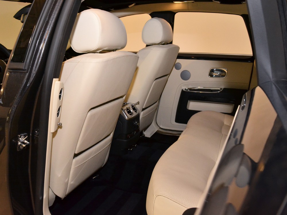 2012 Rolls-Royce Ghost Image 21