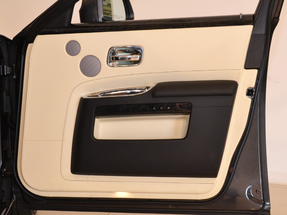 2012 Rolls-Royce Ghost Image 27