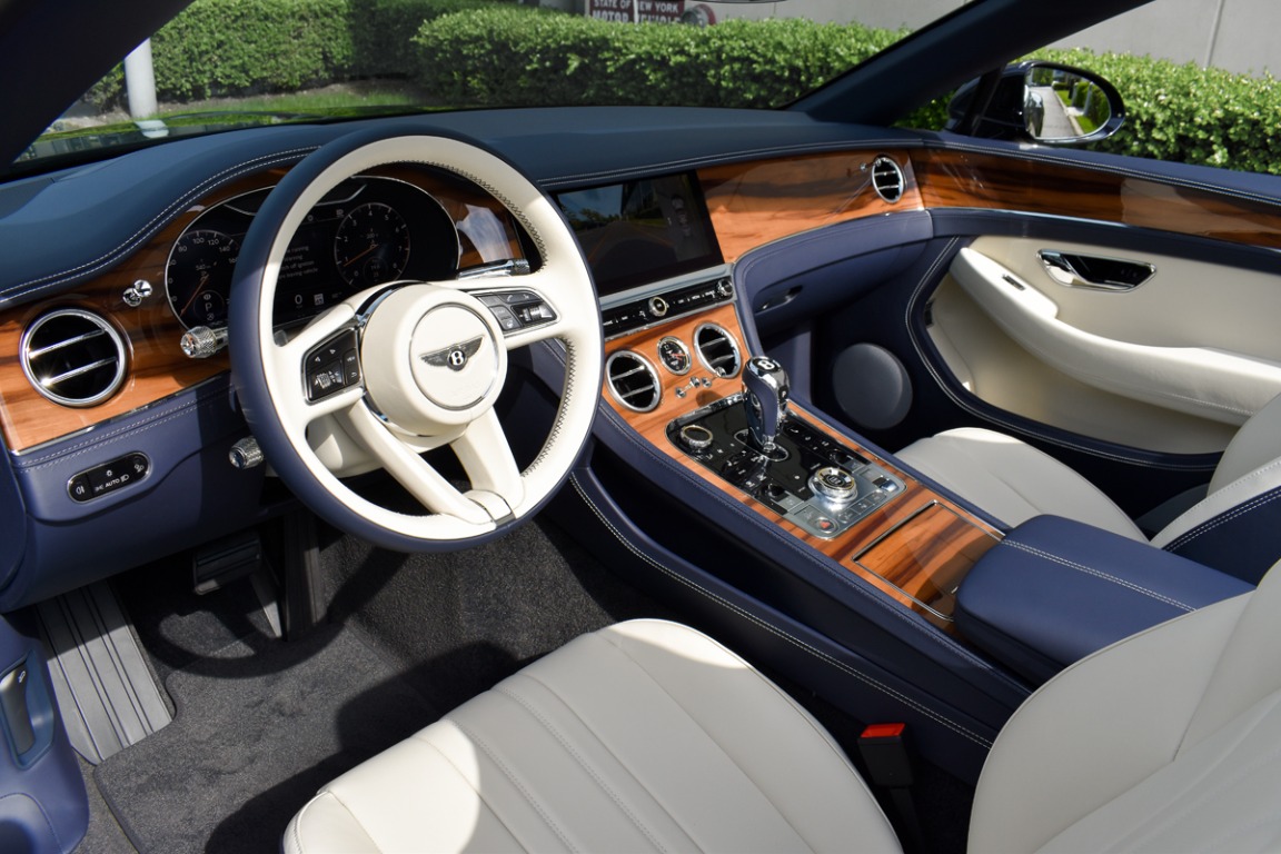2023 Bentley Continental GTC Image 3