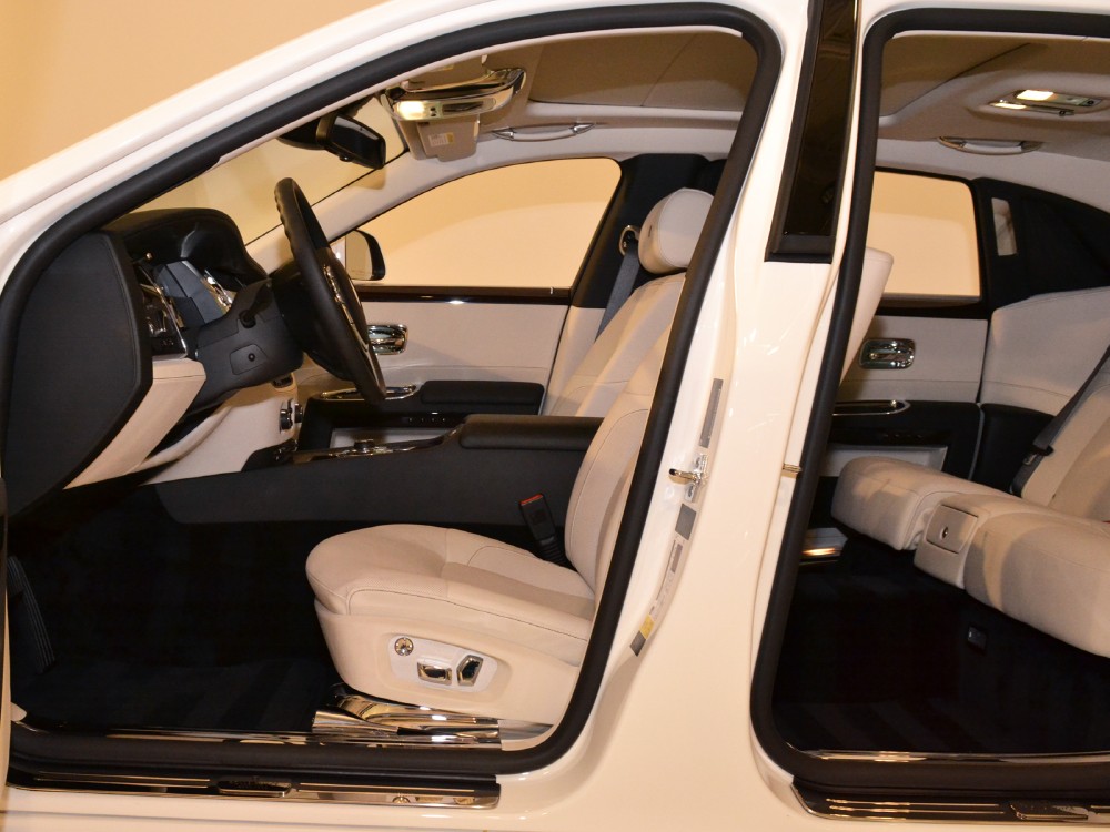 2012 Rolls-Royce Ghost EWB Image 13