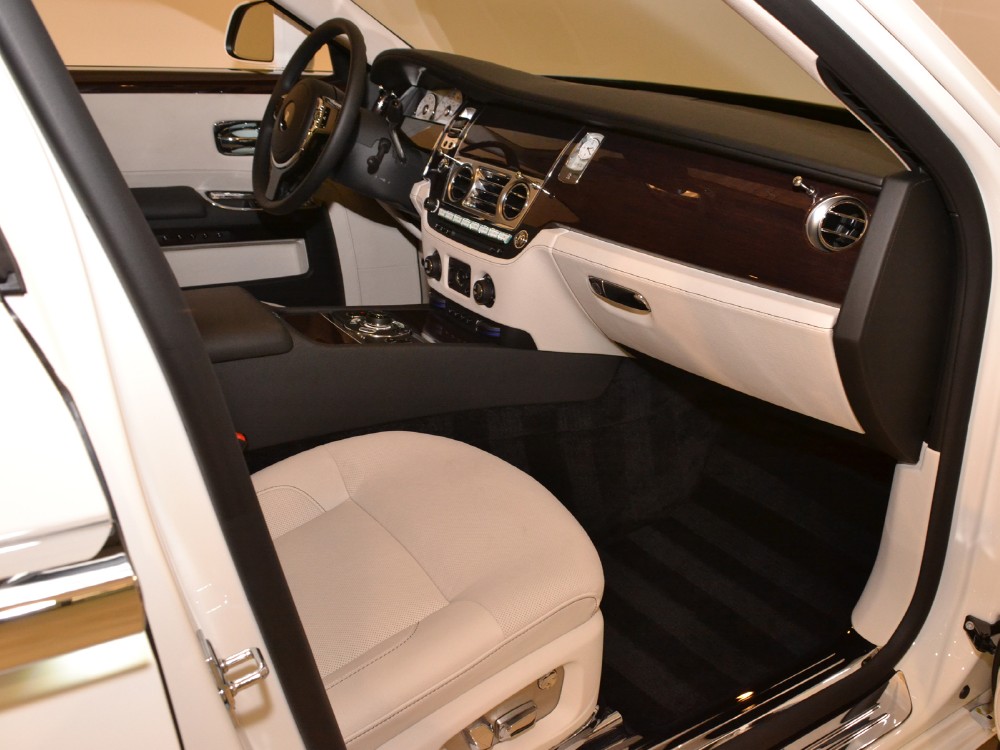 2012 Rolls-Royce Ghost EWB Image 15