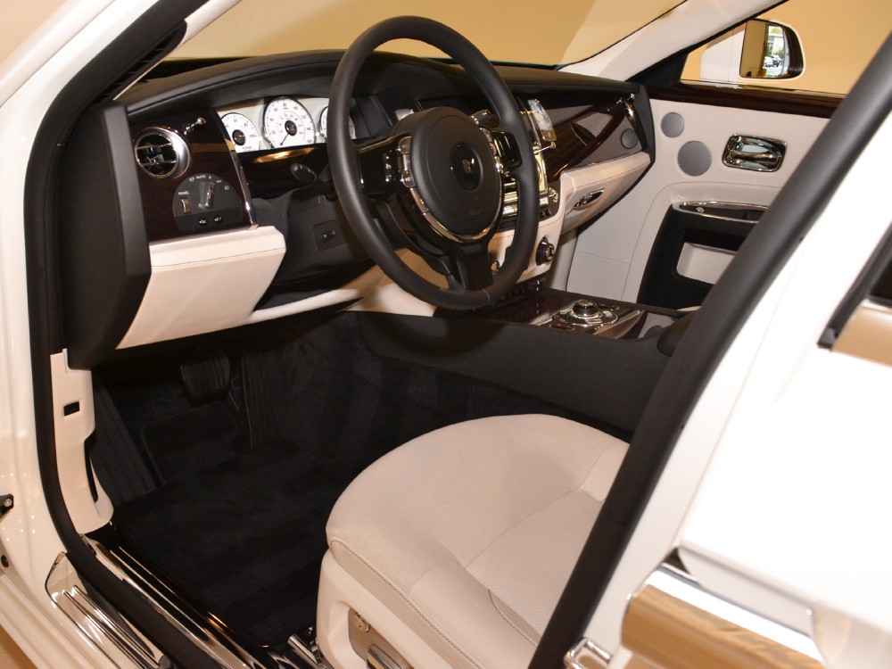 2012 Rolls-Royce Ghost EWB Image 3