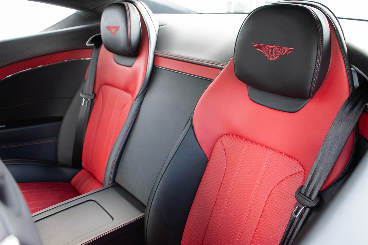2023 Bentley Continental GT V8 Image 32
