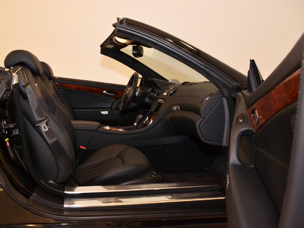 2008 Mercedes-Benz SL55 Roadster Image 25
