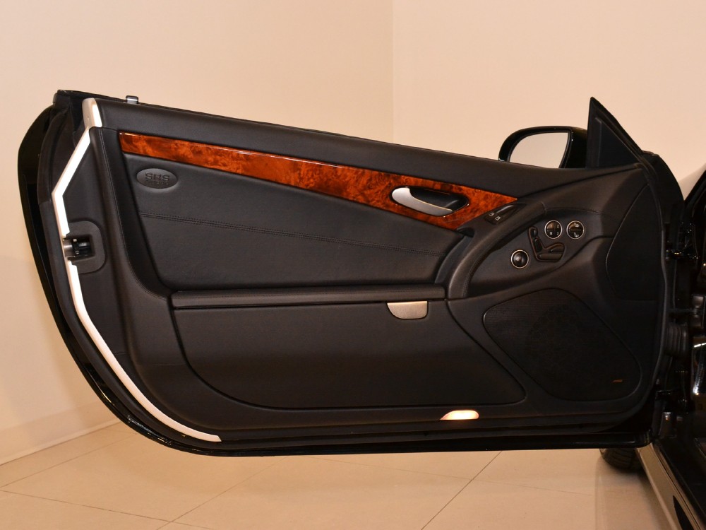 2008 Mercedes-Benz SL55 Roadster Image 26