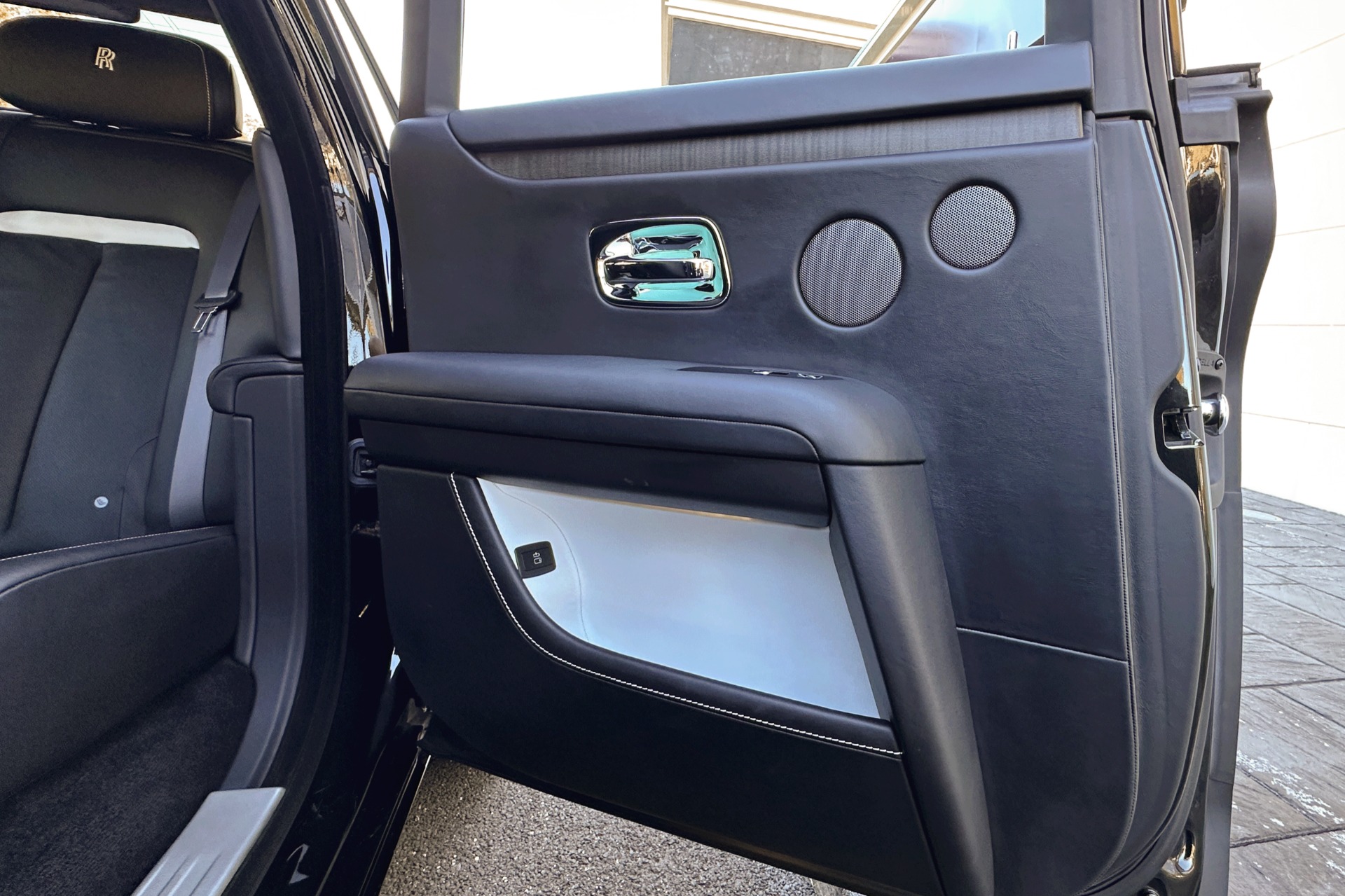 2023 Rolls-Royce Ghost Image 12