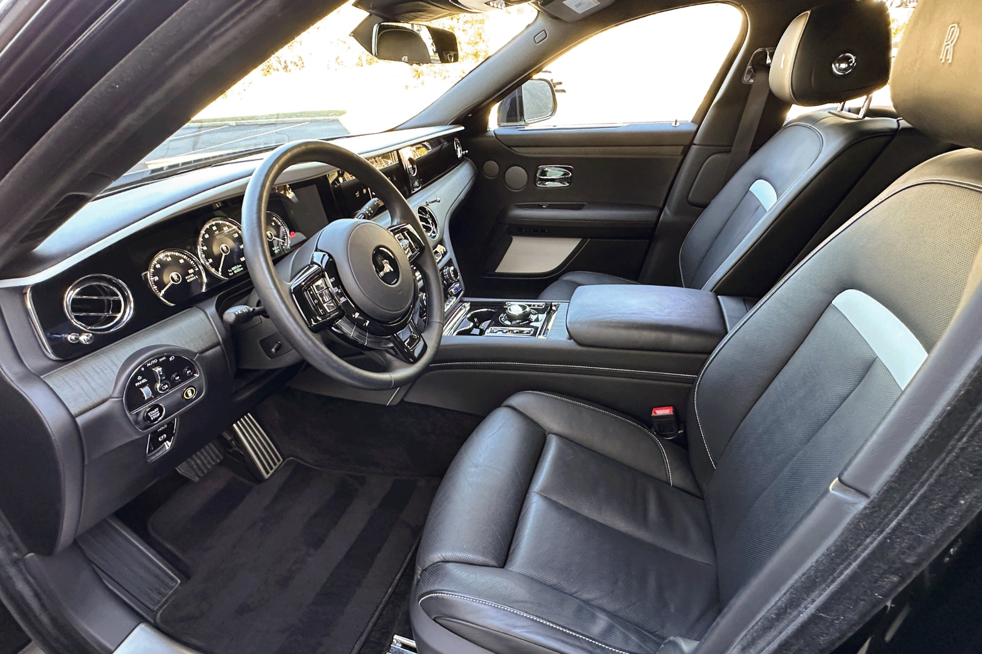 2023 Rolls-Royce Ghost Image 5