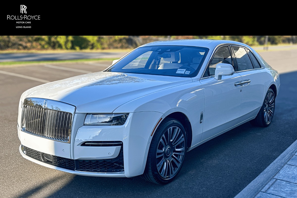 New-2023-Rolls-Royce-Ghost-