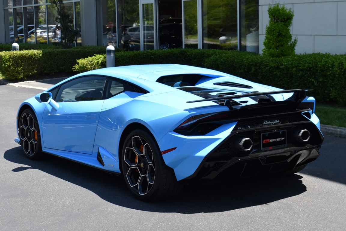 2023 Lamborghini Huracan Image 2