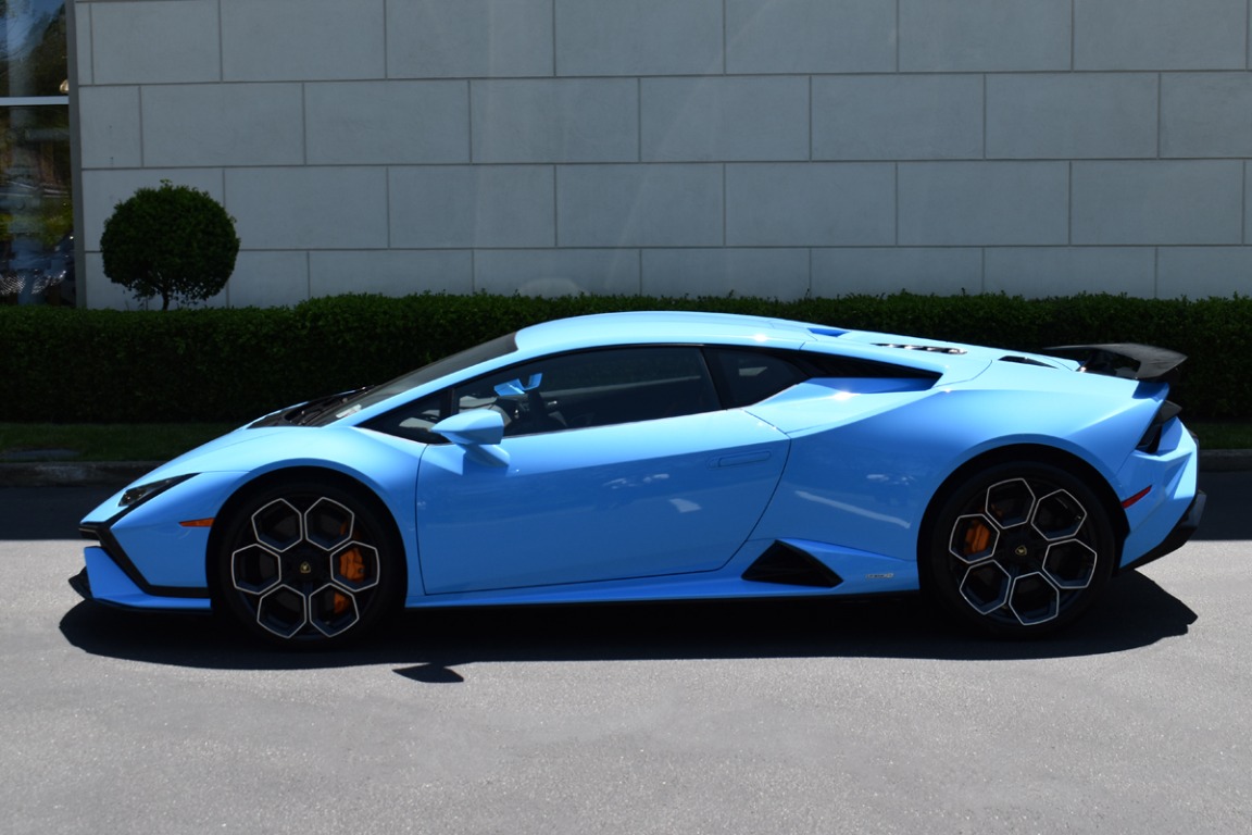 2023 Lamborghini Huracan Image 3
