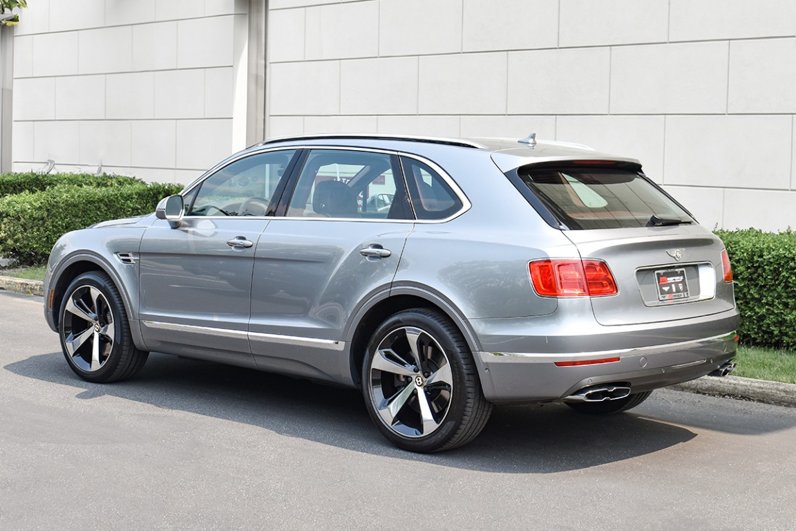 2019 Bentley Bentayga Image 2