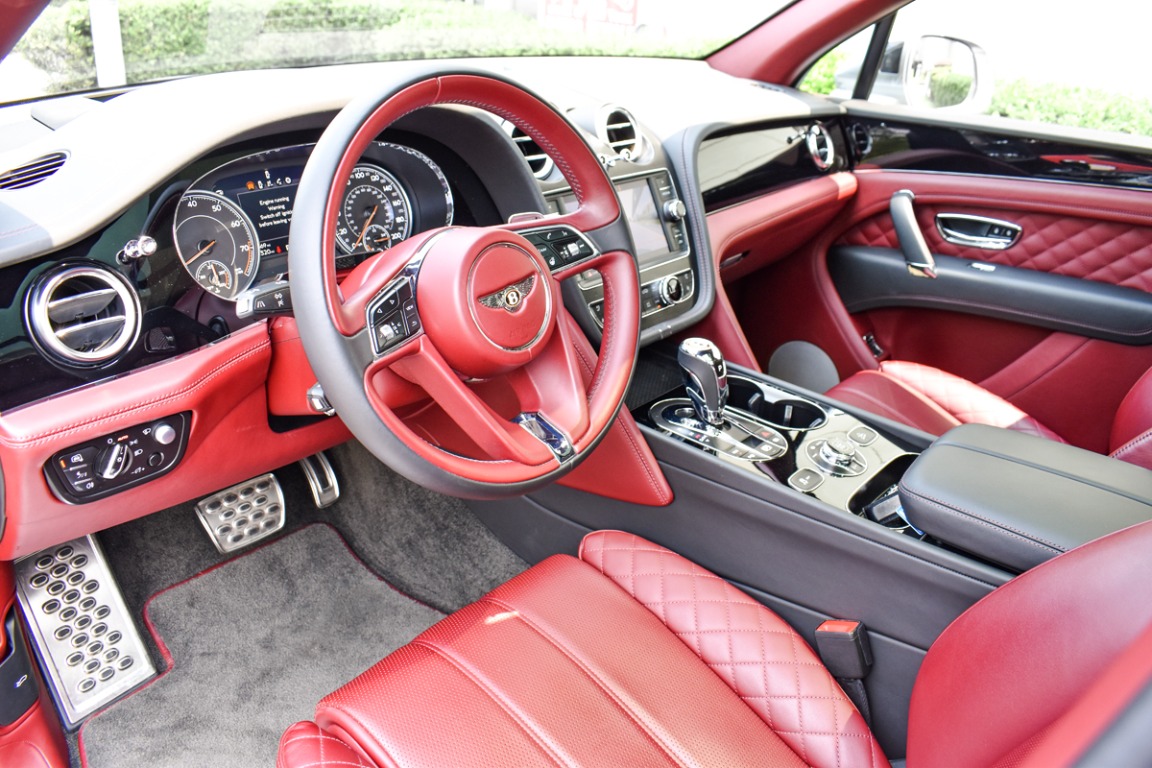 2019 Bentley Bentayga Image 5