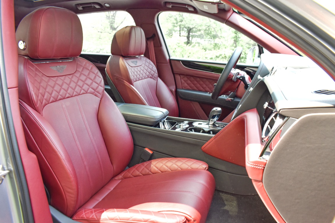 2019 Bentley Bentayga Image 6
