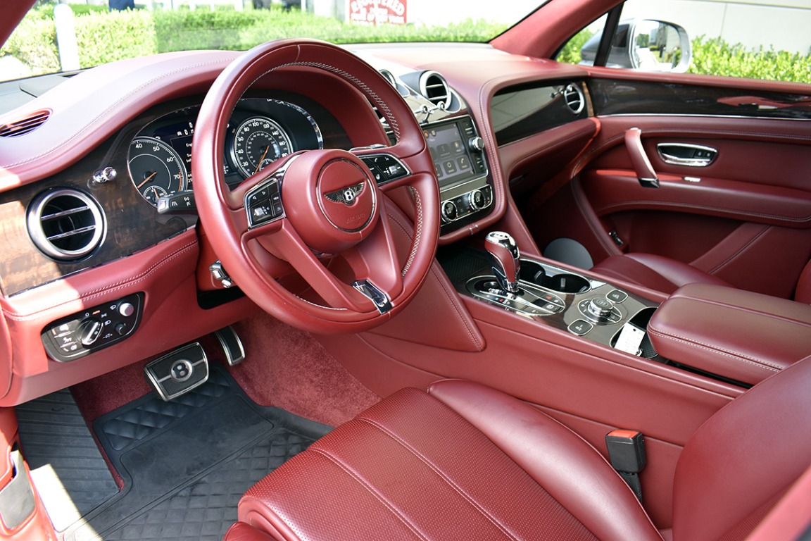 2019 Bentley Bentayga Image 5