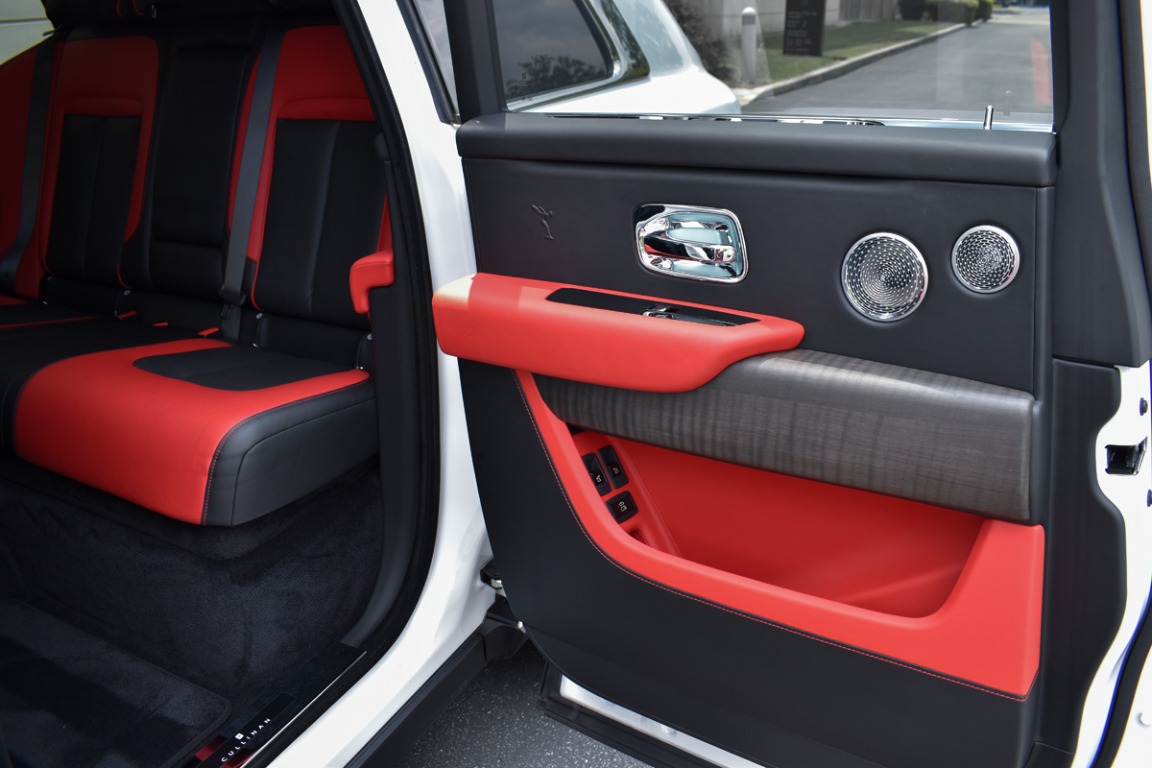 2019 Rolls-Royce Cullinan Image 12