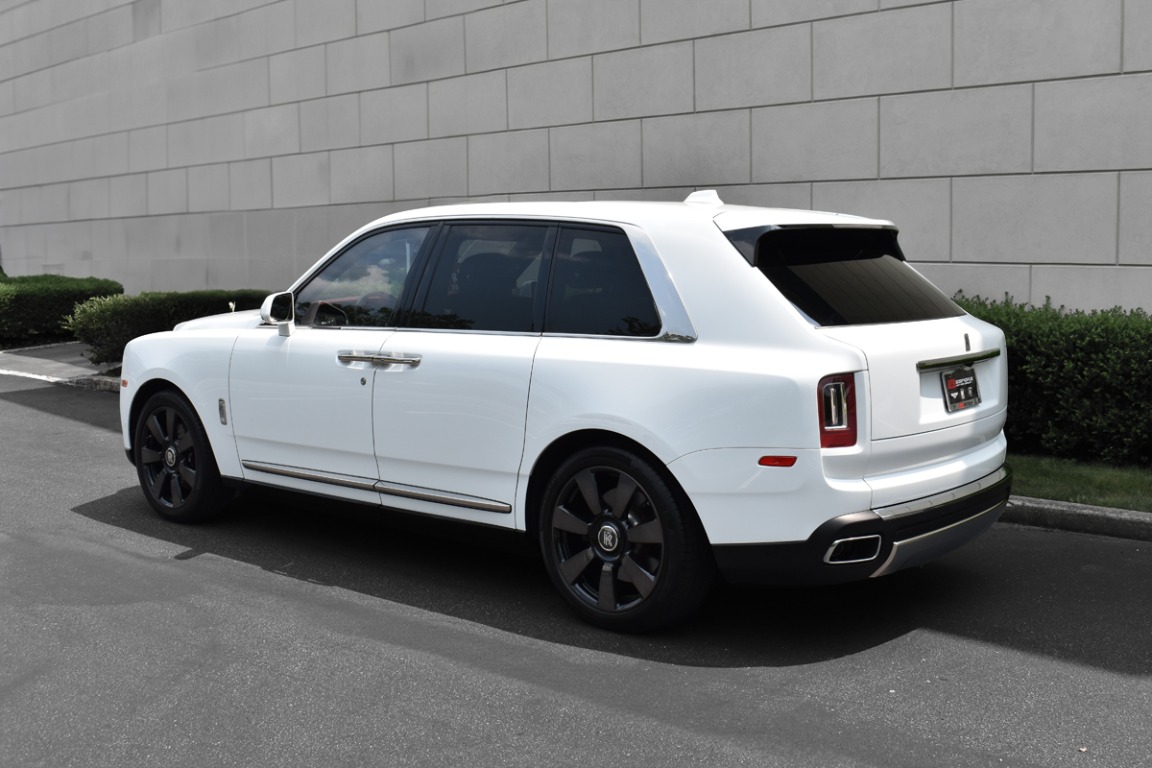 2019 Rolls-Royce Cullinan Image 2
