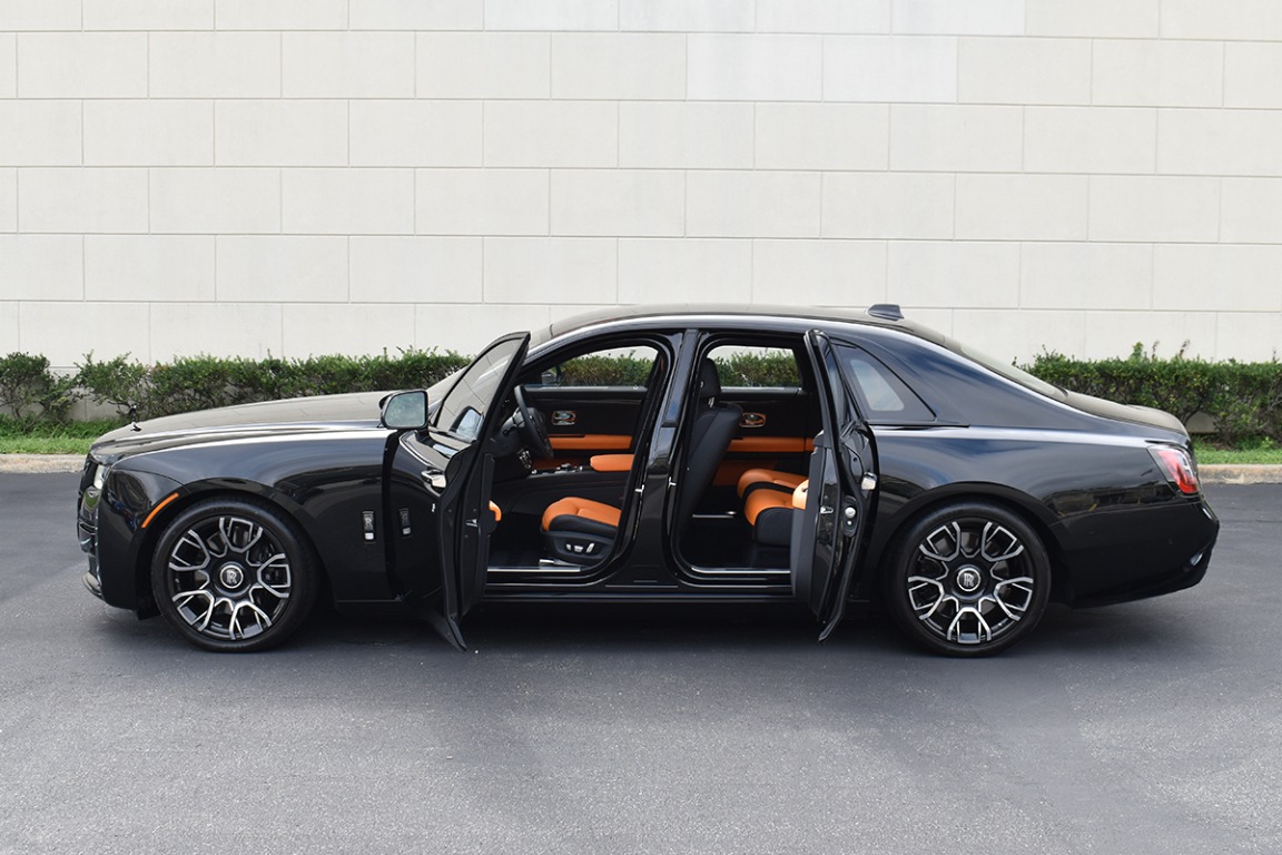 2022 Rolls-Royce Black Badge Ghost Image 8