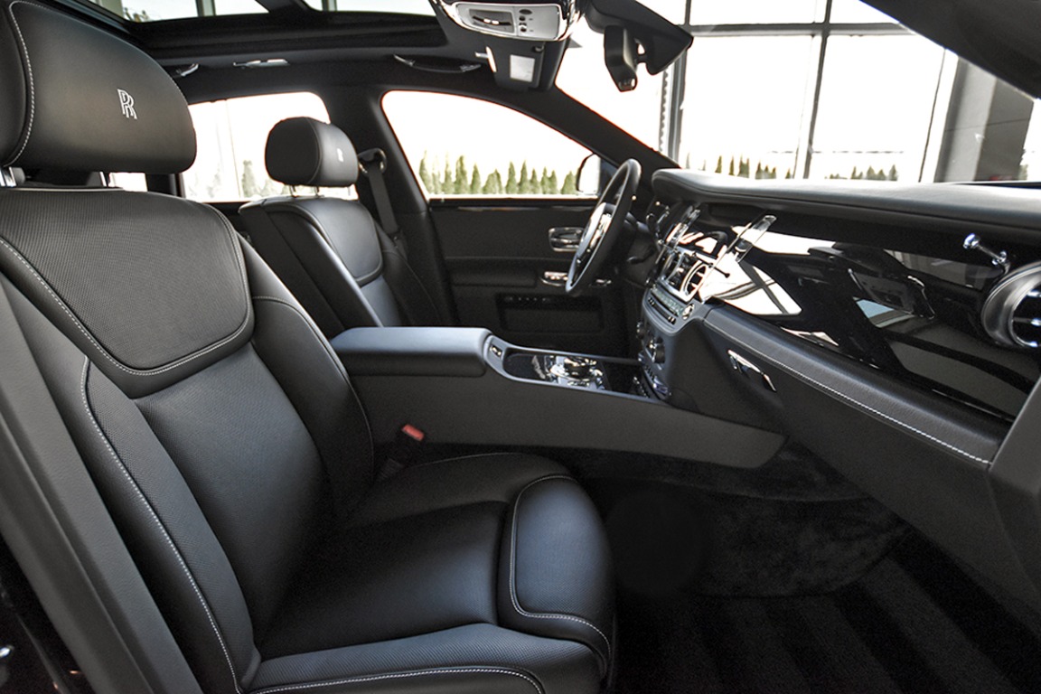2017 Rolls-Royce Ghost Image 11