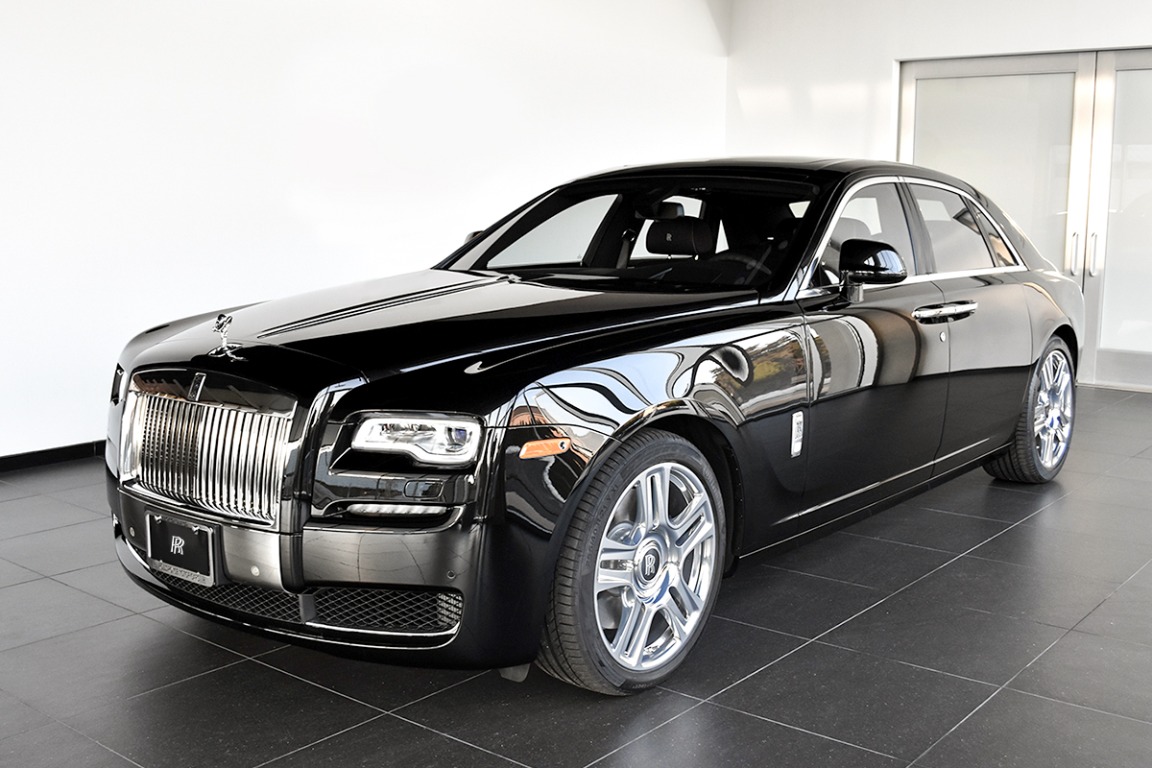 2017 Rolls-Royce Ghost Image 17