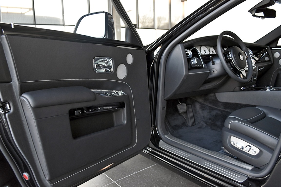 2017 Rolls-Royce Ghost Image 4