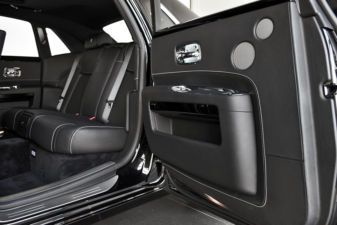 2017 Rolls-Royce Ghost Image 9