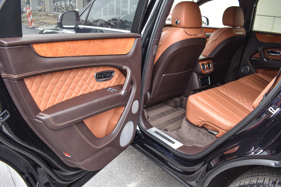 2017 Bentley Bentayga Image 10