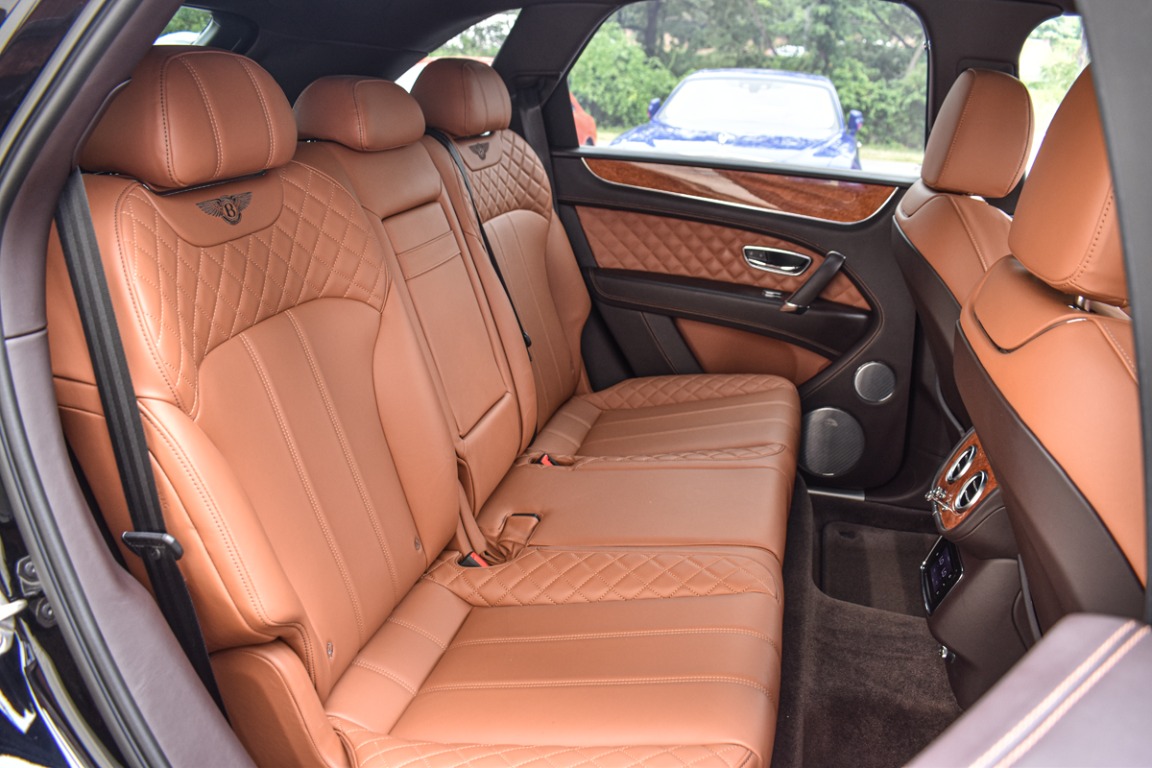 2017 Bentley Bentayga Image 11