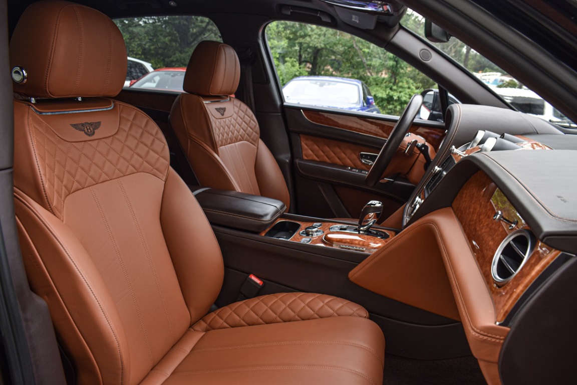 2017 Bentley Bentayga Image 6