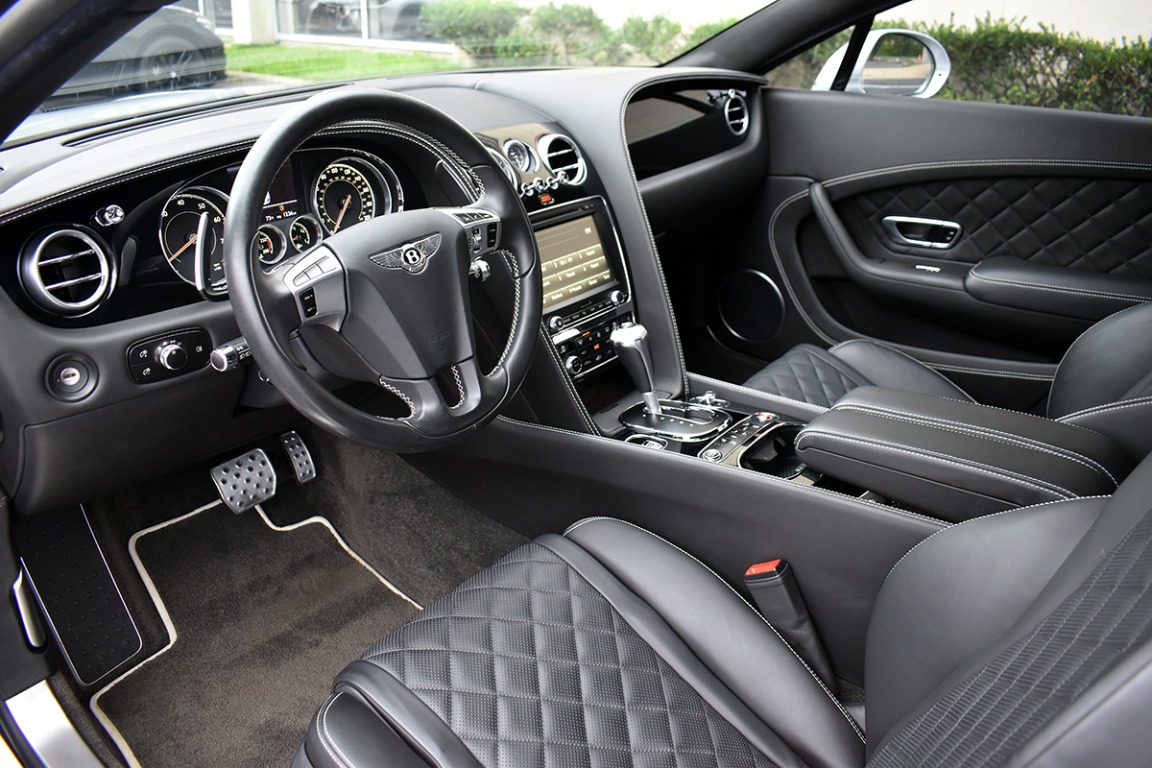 2017 Bentley Continental GT Image 3