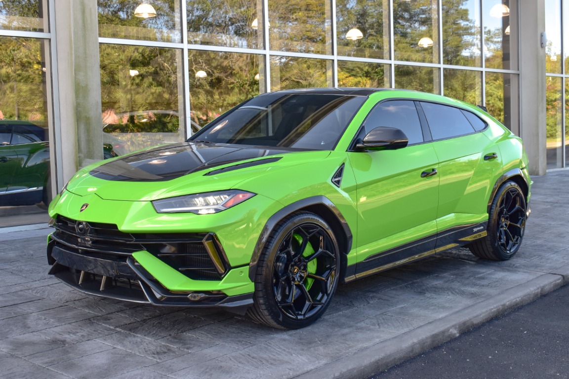 2023 Lamborghini Urus Image 13
