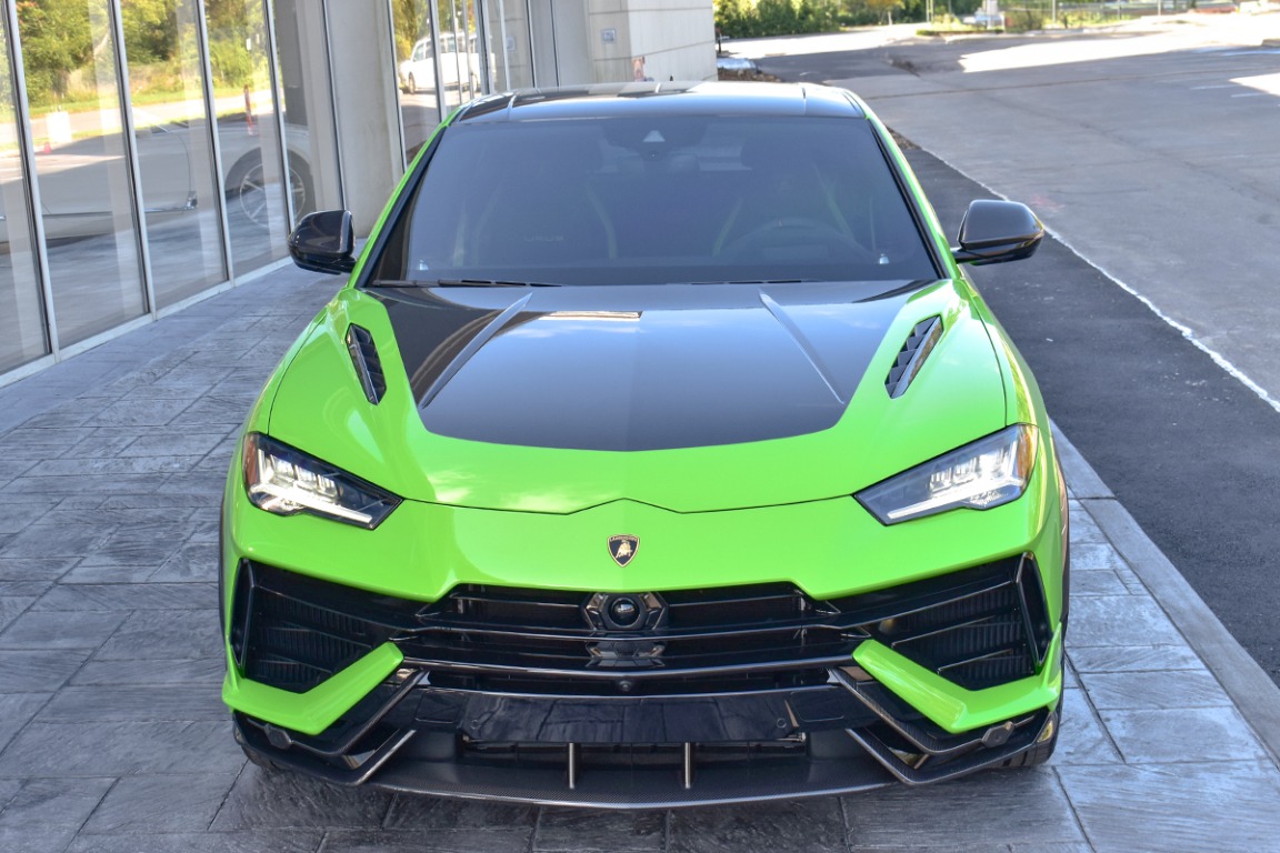 2023 Lamborghini Urus Image 4