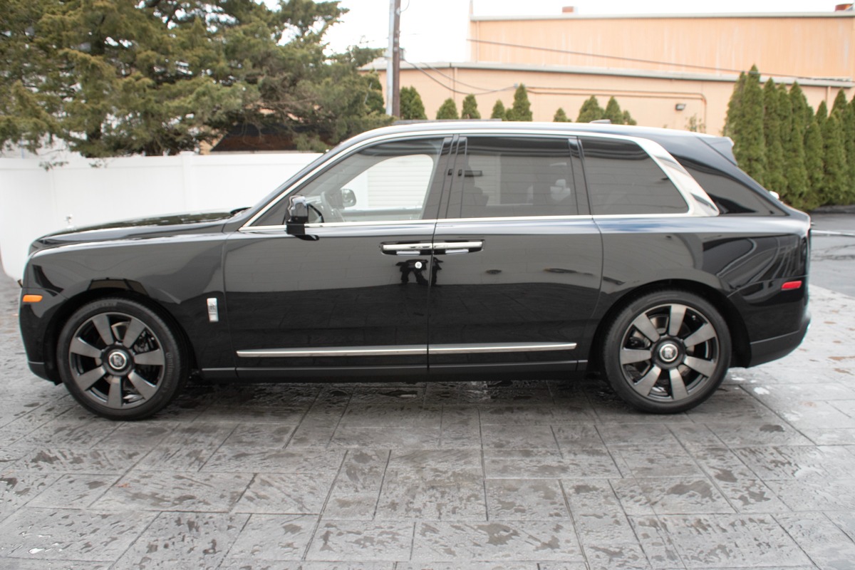 New 2024 Rolls-Royce Cullinan For Sale ($418,325)  Rolls-Royce Motor Cars  Long Island Stock #RU221610