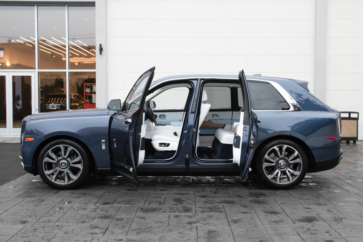 New 2024 Rolls-Royce Cullinan for Sale #RU221142