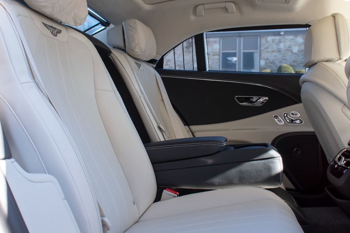 2024 Bentley Flying Spur Image 7