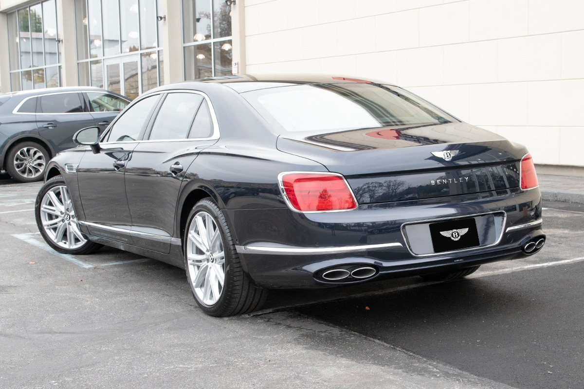 2024 Bentley Flying Spur V8 Image 3