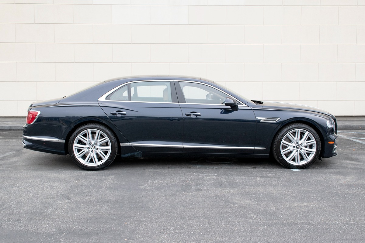 2024 Bentley Flying Spur V8 Image 5