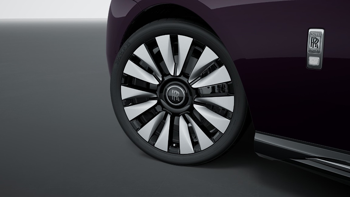 2024 Rolls-Royce Spectre Image 7