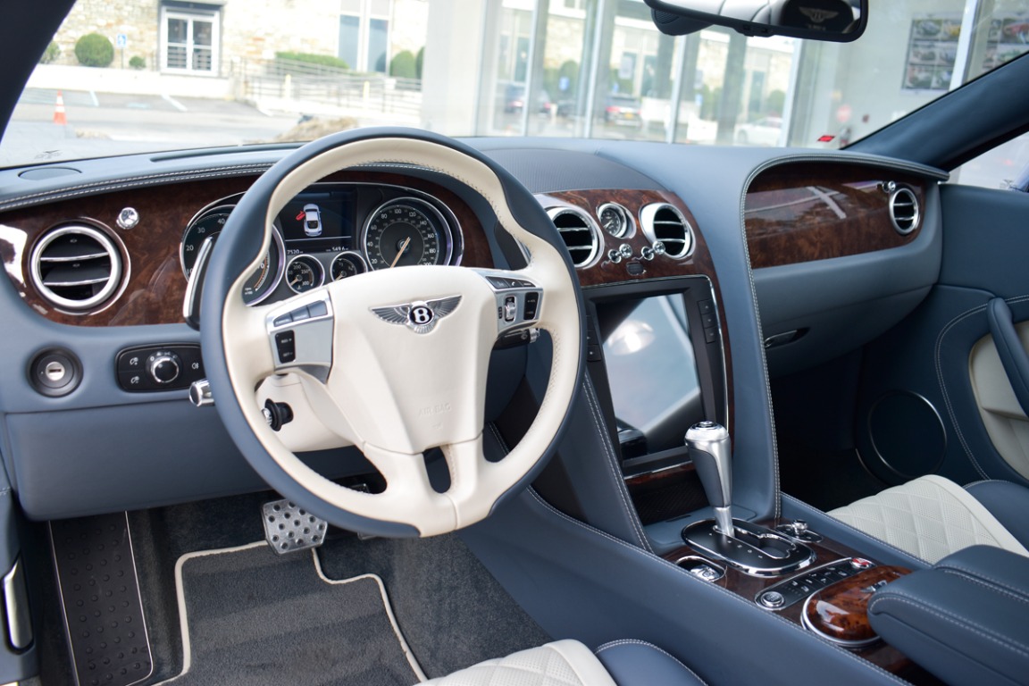 2017 Bentley Continental Image 4