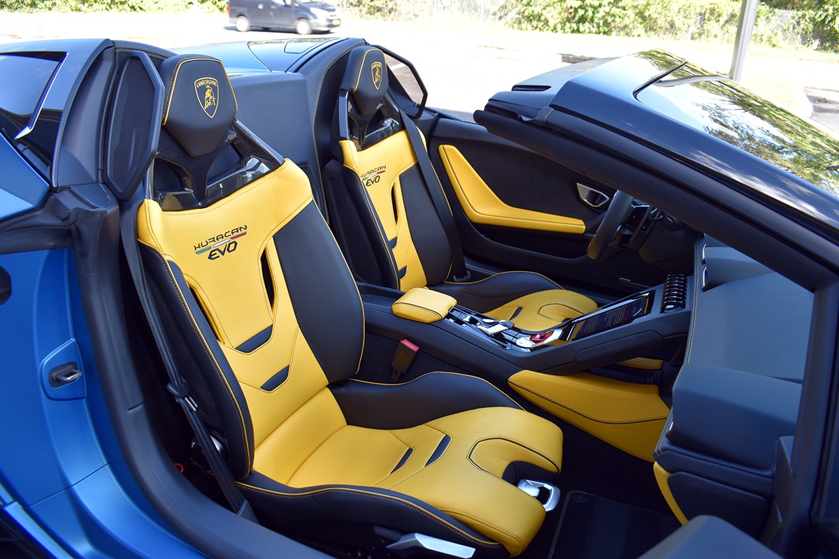 2020 Lamborghini Huracan Image 8