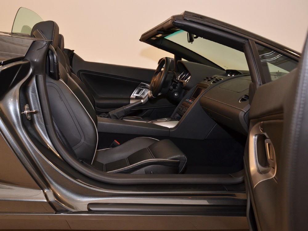 2008 Lamborghini Gallardo Image 24