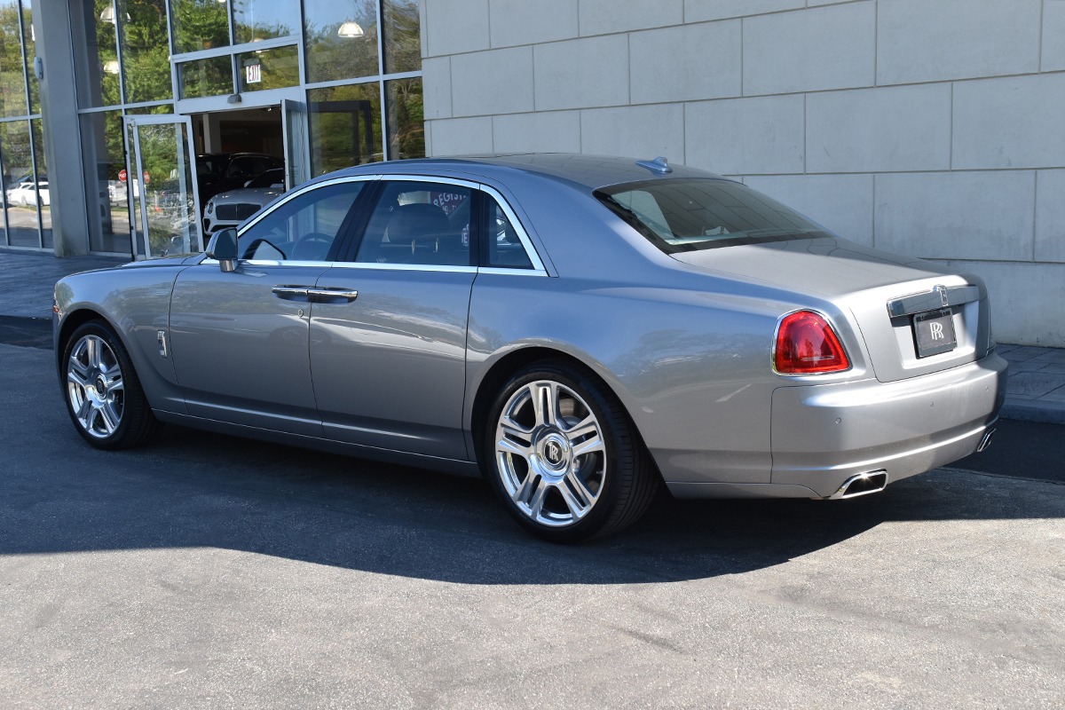 2017 Rolls-Royce Ghost Image 2