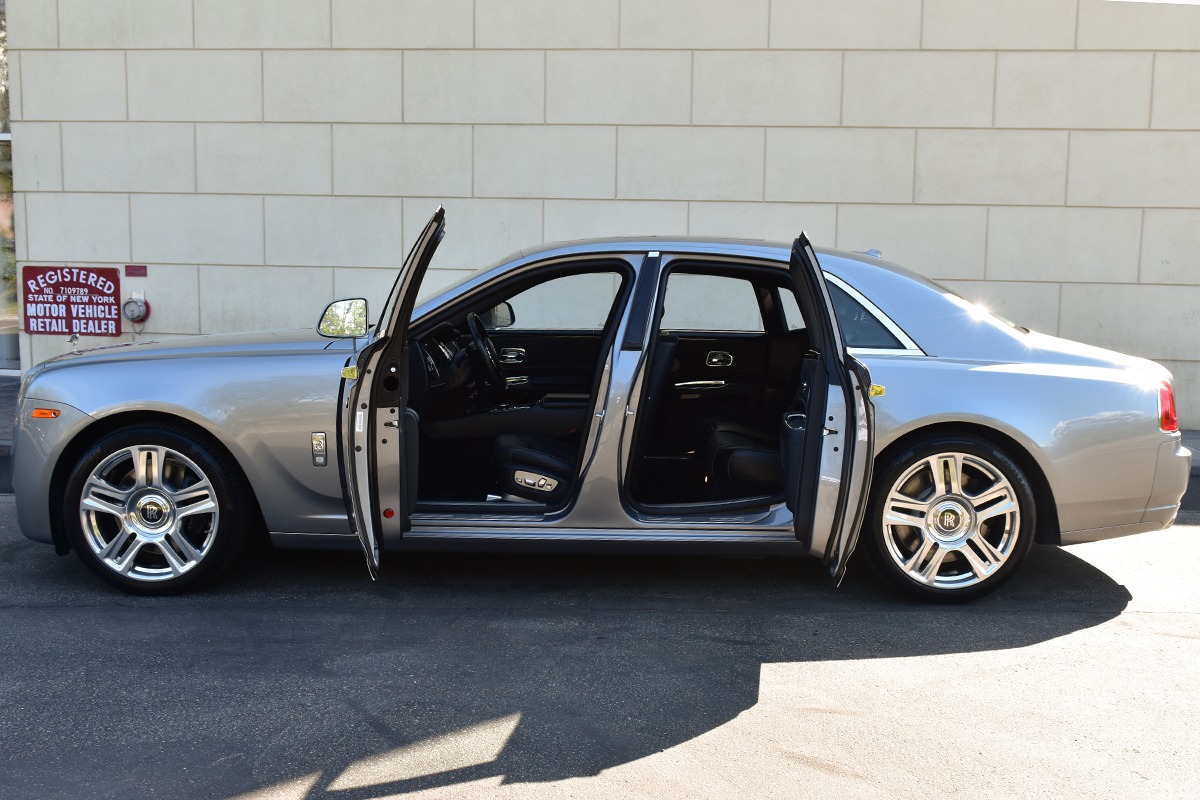 2017 Rolls-Royce Ghost Image 7