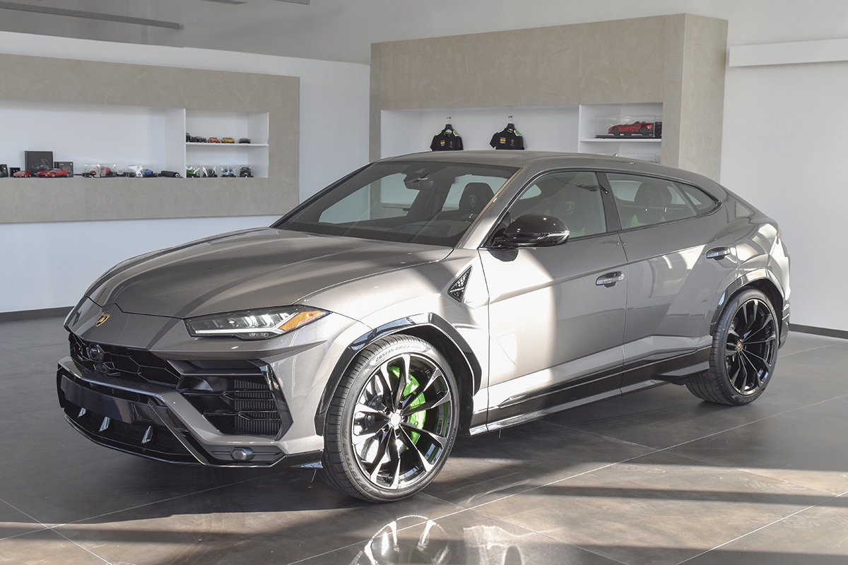 2022 Lamborghini Urus Image 12