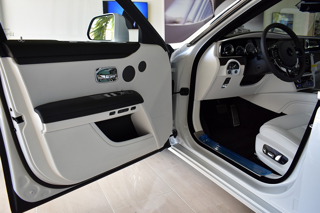 2022 Rolls-Royce Ghost Image 4