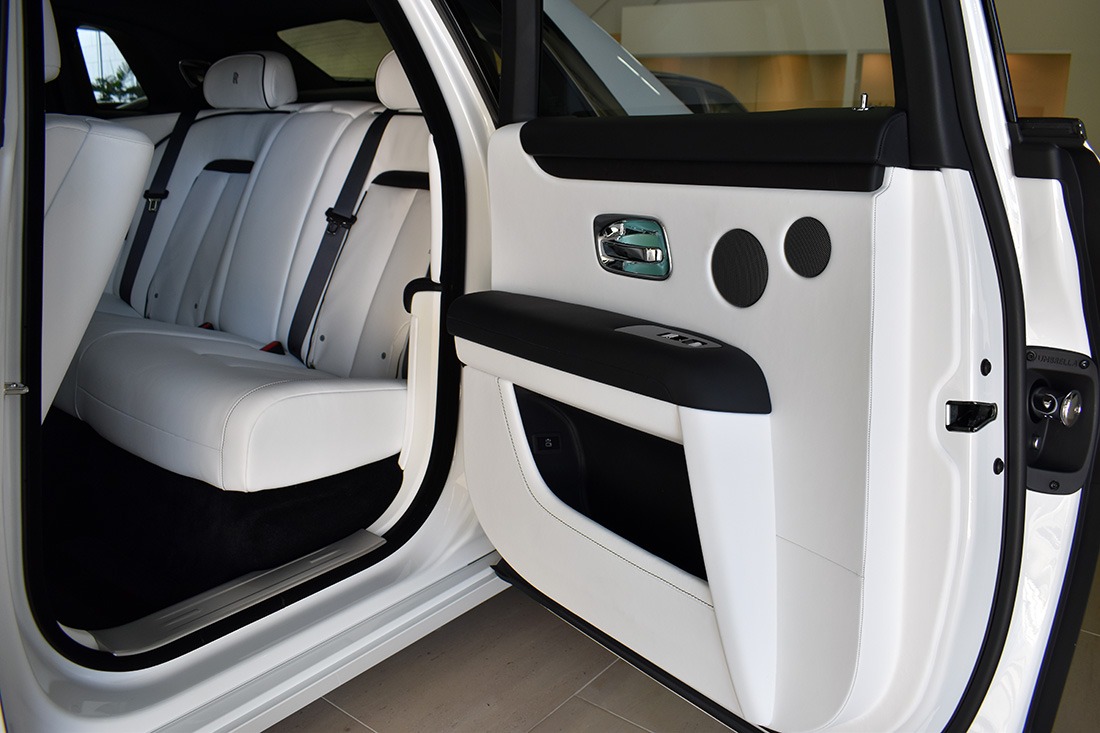2022 Rolls-Royce Ghost Image 5