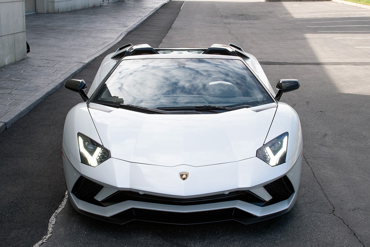 2019 Lamborghini Aventador S Image 11