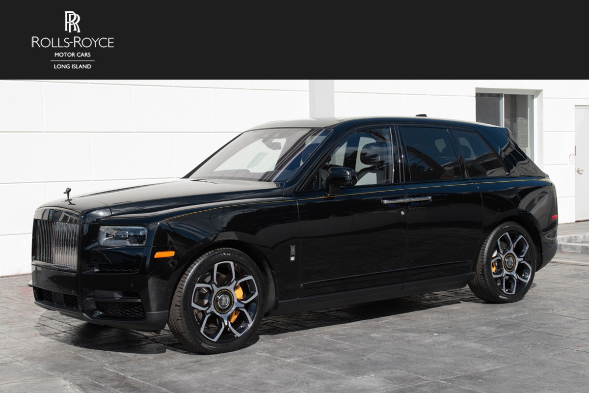 2024 Grey Rolls-Royce Cullinan Black Badge - Luxury SUV in Detail 